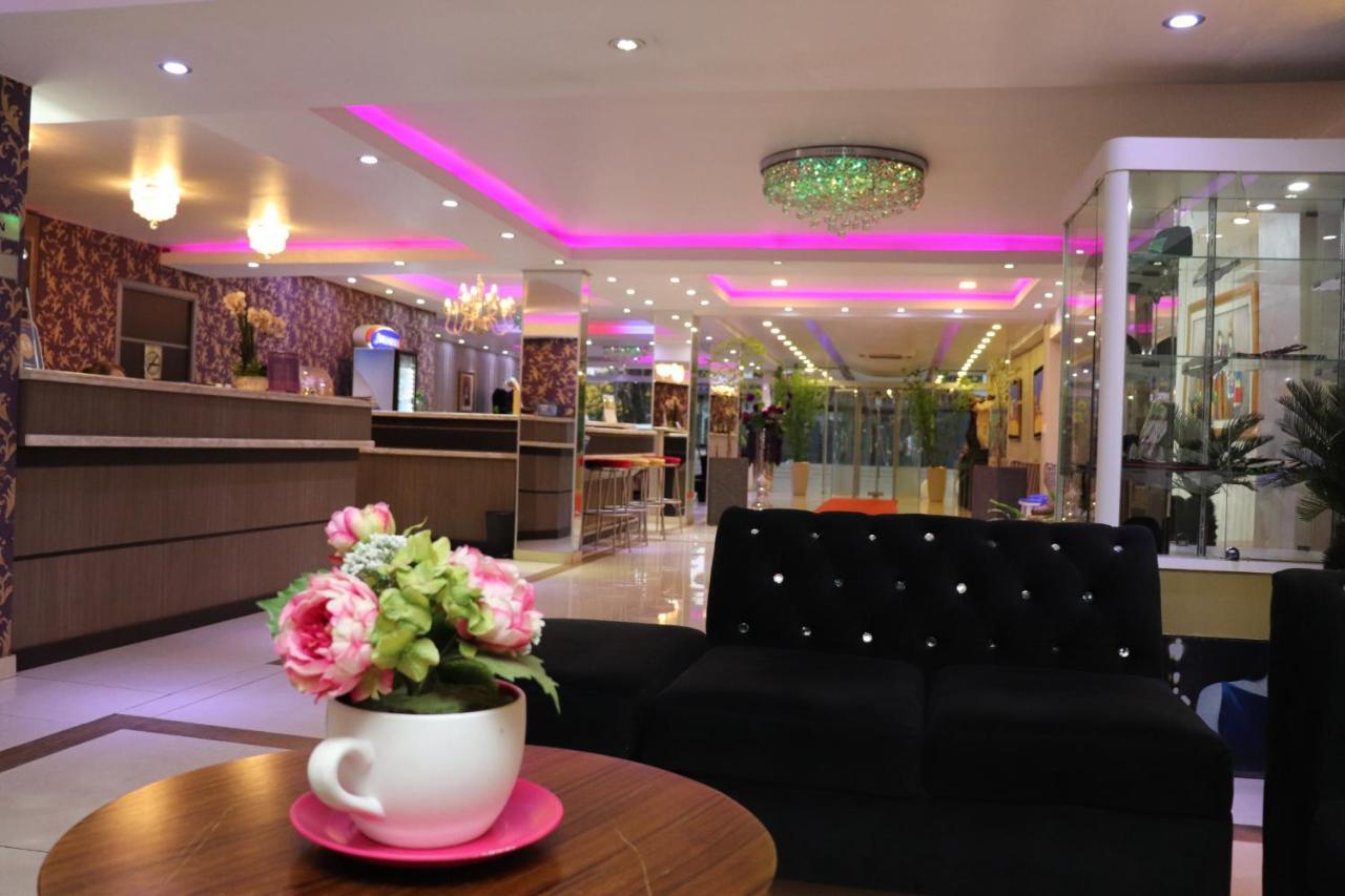 Hotel Luxsur Encarnación Esterno foto