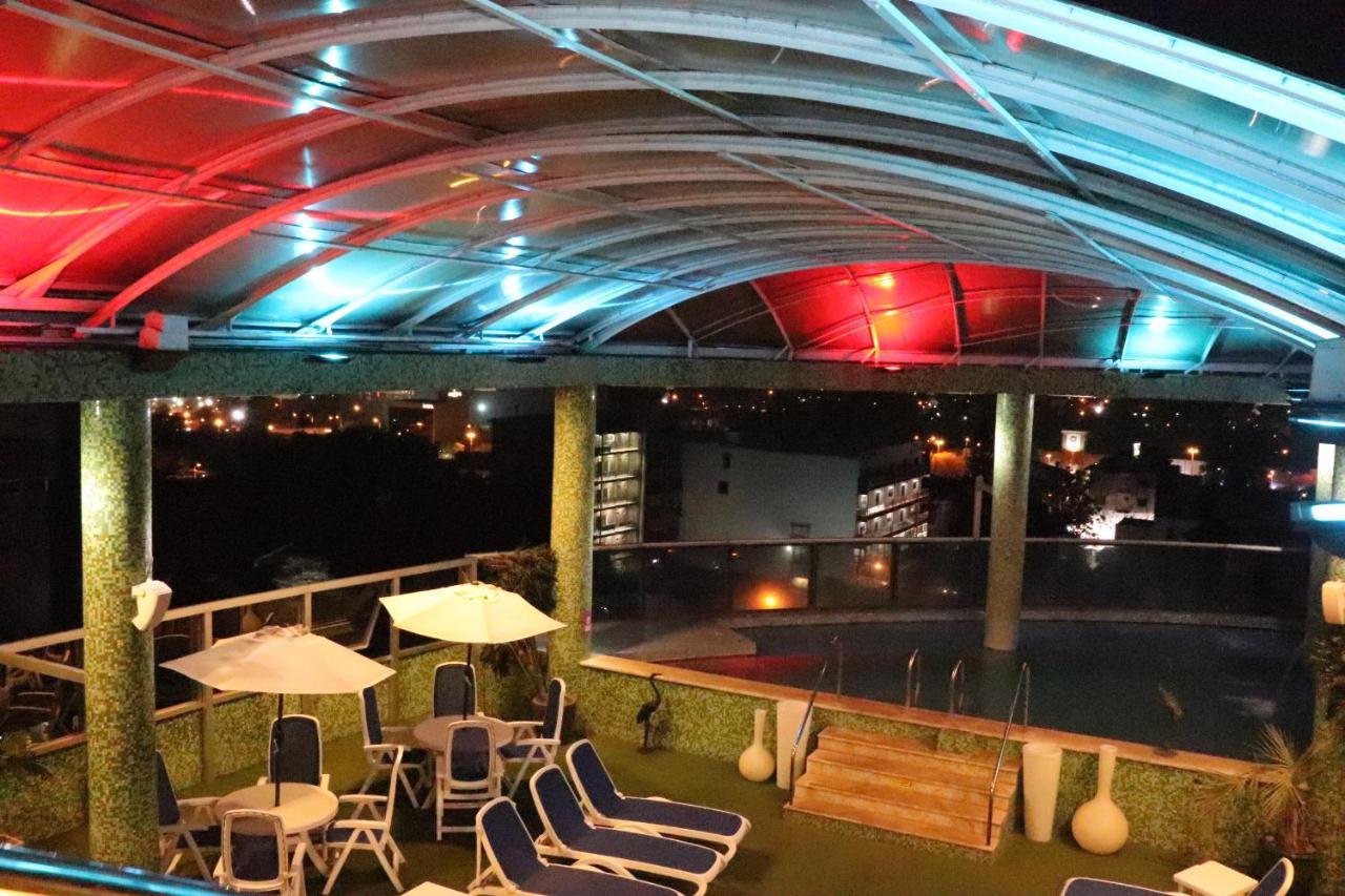 Hotel Luxsur Encarnación Esterno foto