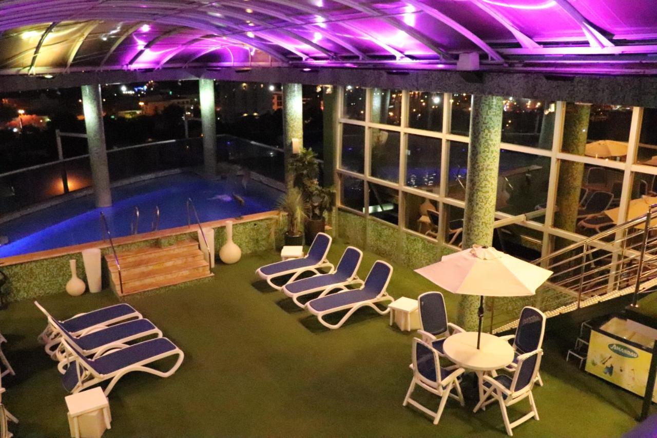 Hotel Luxsur Encarnación Esterno foto