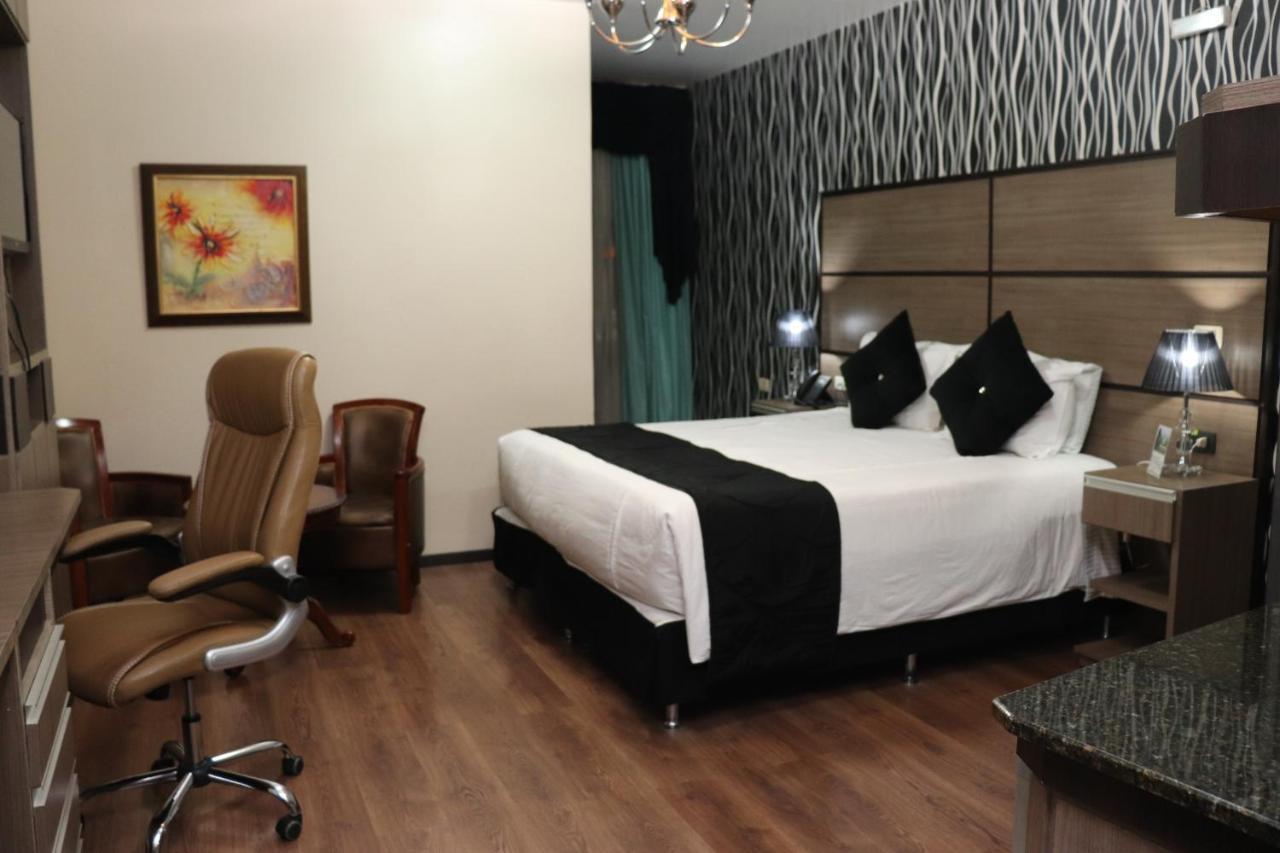 Hotel Luxsur Encarnación Esterno foto